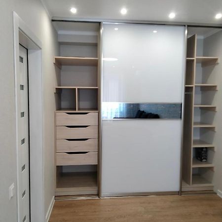 Жк Версаль Парк Apartment Irpin Bagian luar foto
