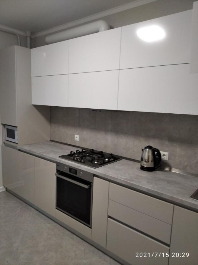 Жк Версаль Парк Apartment Irpin Bagian luar foto