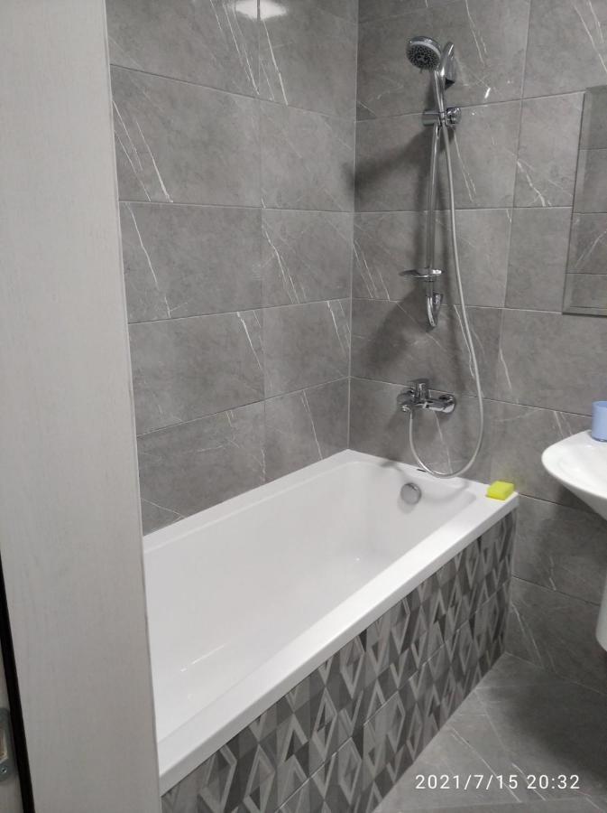 Жк Версаль Парк Apartment Irpin Bagian luar foto