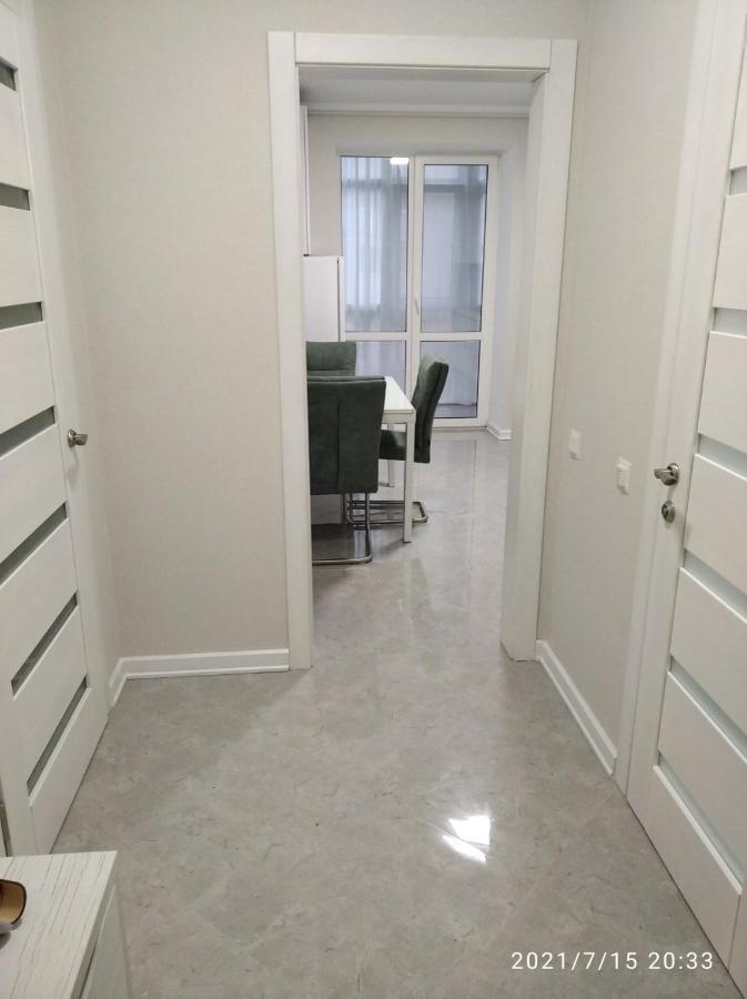 Жк Версаль Парк Apartment Irpin Bagian luar foto